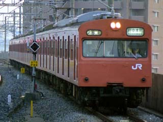E28編成実車写真