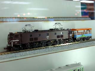 EF58-122茶色